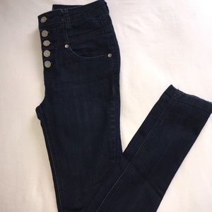 High waisted jeans